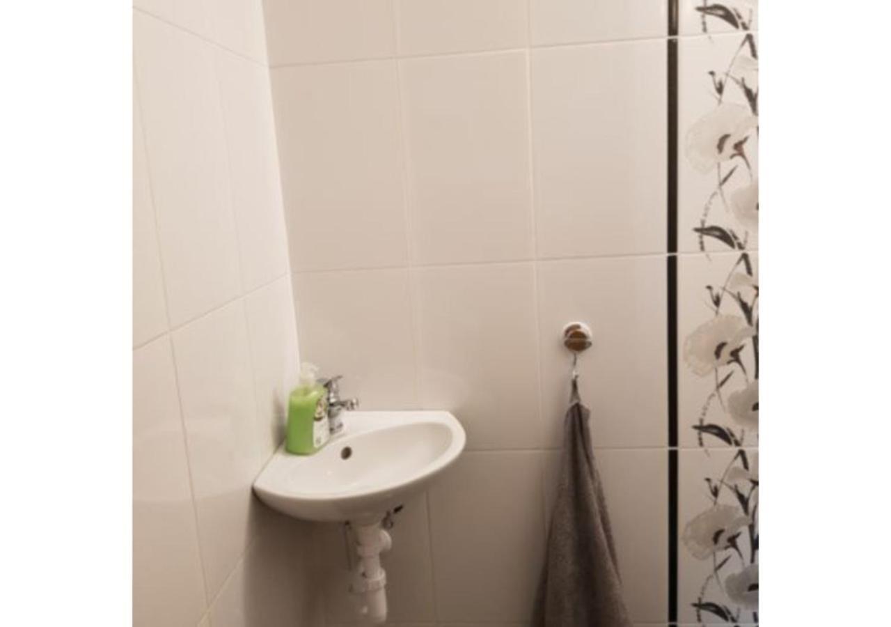 Forras Vendeghaz Apartment Tata Exterior photo