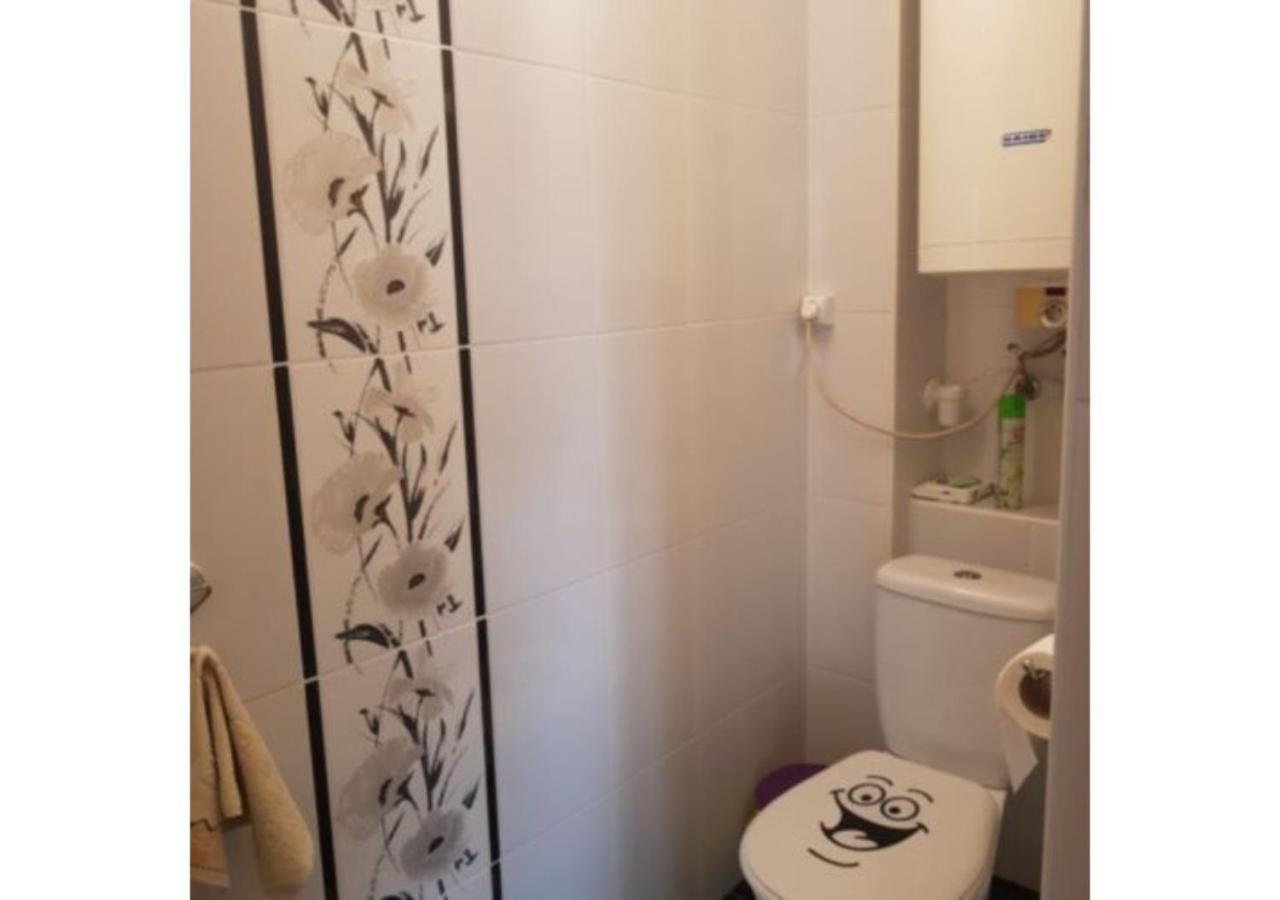 Forras Vendeghaz Apartment Tata Exterior photo